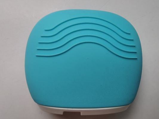 多機能の手持ち洗浄器 リチャージ可能なシリコン顔クリーナー