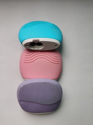 肌に優しい柔らかいシリコンクリーニング 振動マッサージブラシ