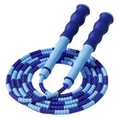 調整可能な長さジャンプロープ 柔らかいビーズナイロンロープと波紋柄デザイン 快適な握りと効果的なトレーニングを保証